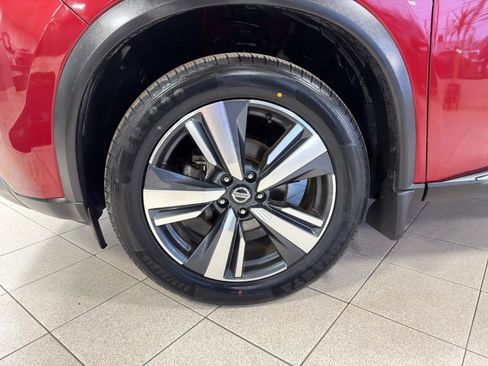 Used 2021 Nissan Rogue SL AWD/4WD image 11