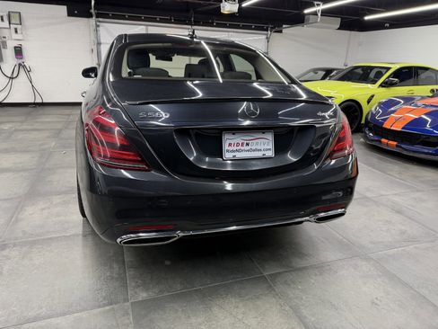 Used 2019 Mercedes-Benz S 560 4MATIC Sedan w/ AMG Line Exterior image 5
