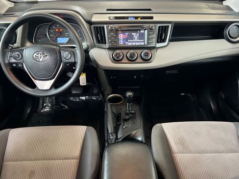 Used 2015 Toyota RAV4 LE image 3