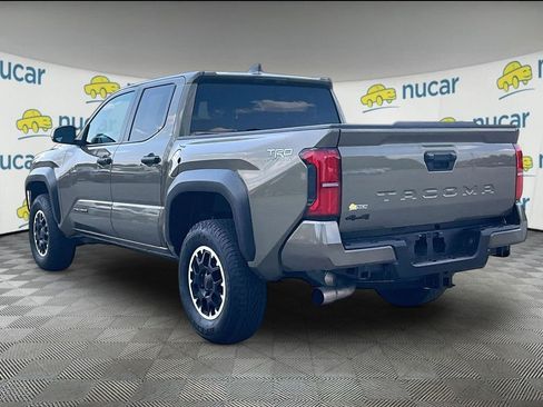 Used 2024 Toyota Tacoma TRD Off-Road AWD/4WD image 4