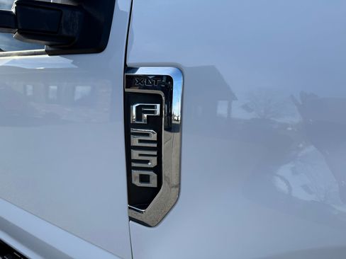 Used 2019 Ford F250 XLT w/ XLT Value Package image 42