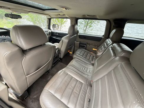 Used 2004 HUMMER H2 AWD/4WD image 7