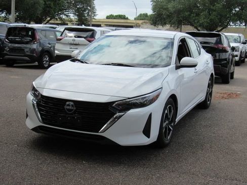 Used 2024 Nissan Sentra SV FWD image 6