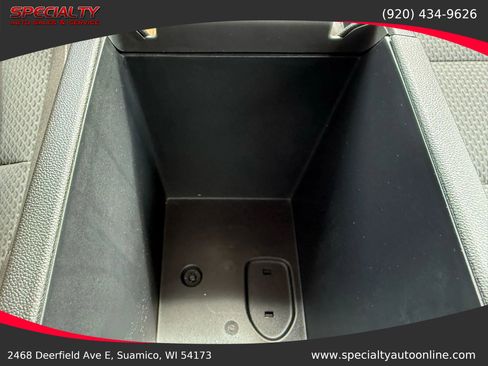 Used 2022 GMC Acadia SLE w/ Driver Convenience Package image 33