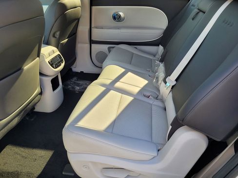 New 2026 Hyundai Ioniq 9 SEL image 7