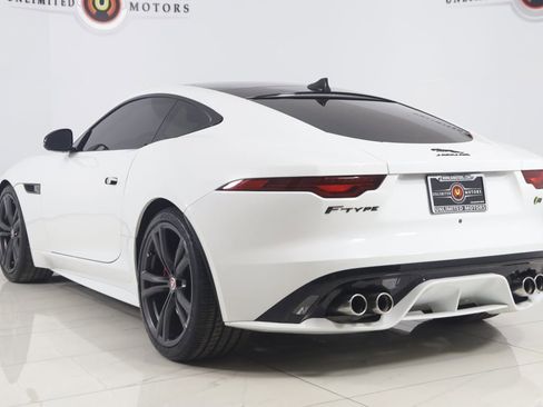 Used 2021 Jaguar F-TYPE R image 4