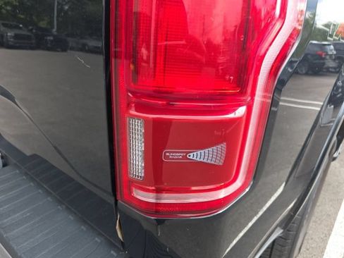 Used 2015 Ford F150 Lariat w/ Equipment Group 502A Luxury AWD/4WD image 10