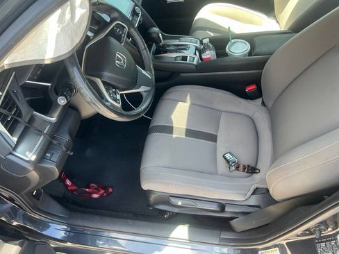 Used 2018 Honda Civic EX-T image 5