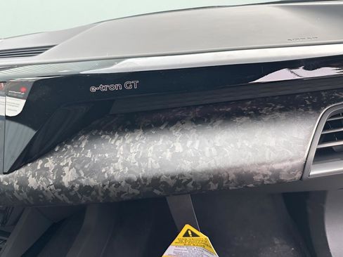 New 2026 Audi RS e-tron GT performance image 36