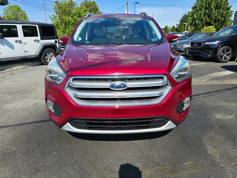 Used 2017 Ford Escape Titanium w/ Equipment Group 301A image 8
