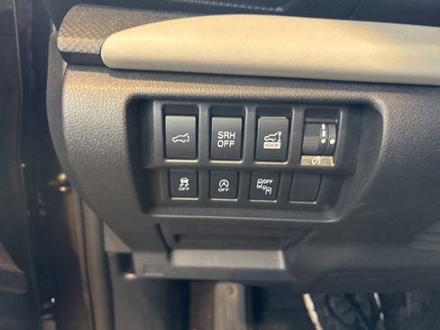 Used 2023 Subaru Forester Limited image 30