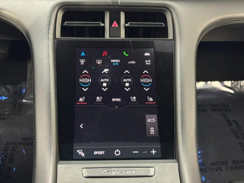 Used 2020 Porsche Taycan 4S image 34