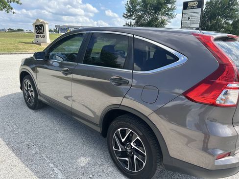 Used 2016 Honda CR-V SE image 13