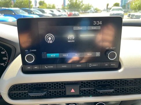 Certified 2025 Honda HR-V LX image 25