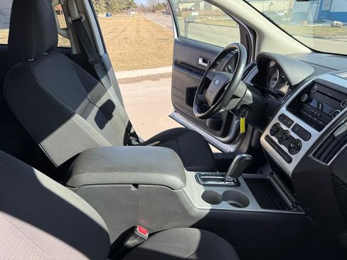 Used 2010 Ford Edge SEL image 28