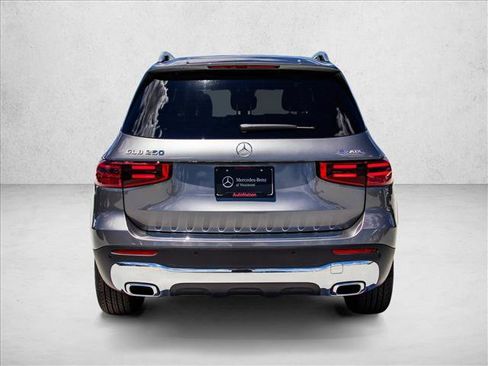 New 2026 Mercedes-Benz GLB 250 4MATIC image 6