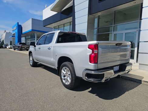 Used 2019 Chevrolet Silverado 1500 LTZ AWD/4WD image 5