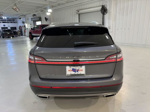 Used 2023 Lincoln Nautilus FWD image 25