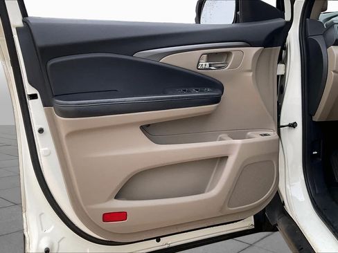 Used 2016 Honda Pilot EX-L image 22