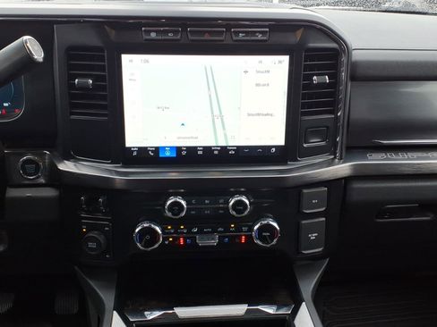 Used 2024 Ford F450 Lariat w/ FX4 Off-Road Package image 13