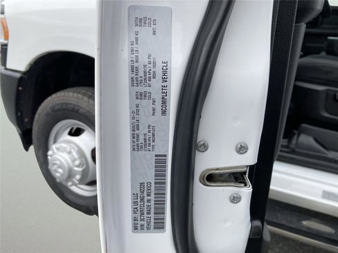 Used 2022 RAM 3500 Tradesman image 31