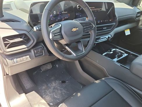 New 2026 Chevrolet Silverado EV LT w/ Plus Package AWD/4WD image 18