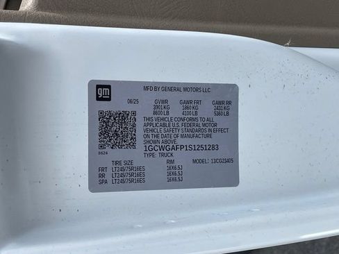New 2025 Chevrolet Express 2500 w/ Driver Convenience Package RWD image 20