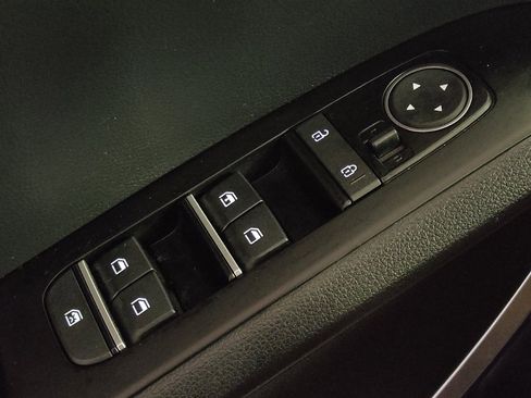 Used 2025 Kia Soul LX image 27