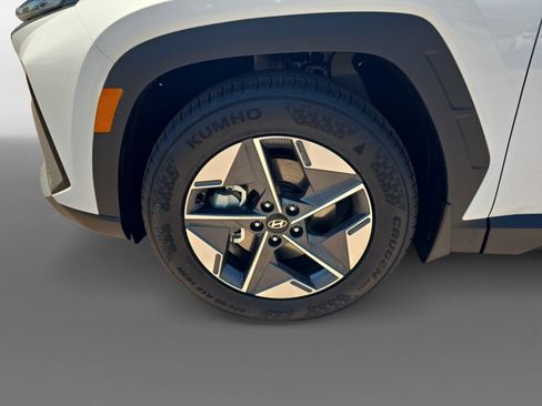New 2026 Hyundai Tucson SEL FWD image 9