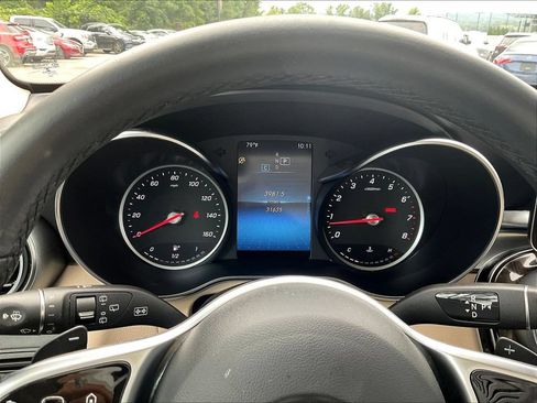 Used 2022 Mercedes-Benz GLC 300 image 6