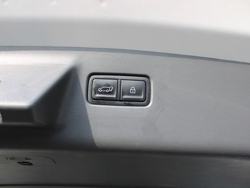 Used 2024 Hyundai Santa Fe SEL FWD image 15