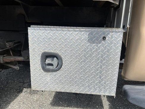 Used 2013 Ford F450 XL w/ Snow Plow Prep Pkg image 41