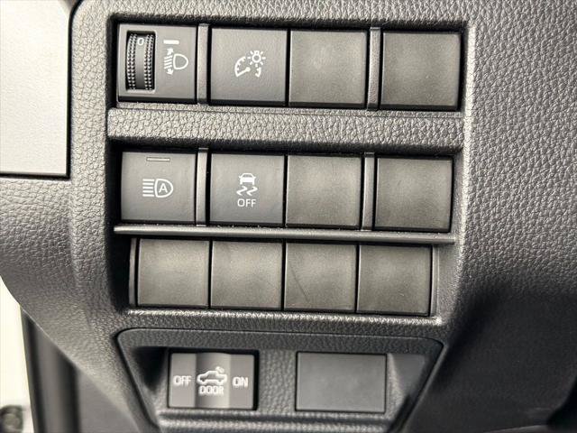 Certified 2026 Toyota Tacoma SR5 AWD/4WD image 28