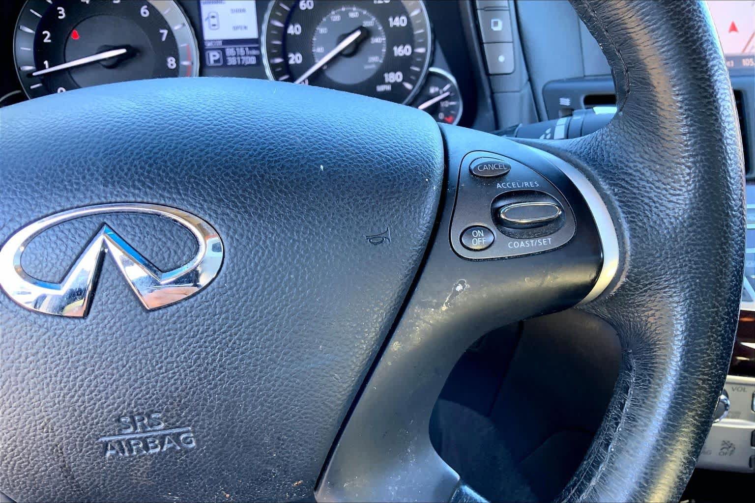 Used 2019 INFINITI Q70 L 3.7 AWD/4WD image 24