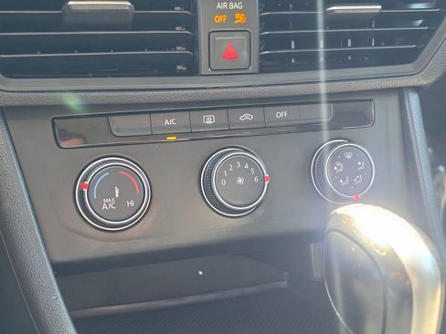 Used 2019 Volkswagen Jetta S w/ Driver Assistance Package FWD image 20