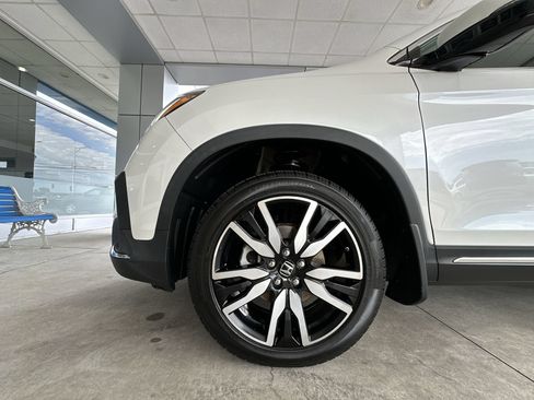 Used 2020 Honda Pilot Touring image 31