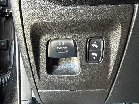 Used 2021 RAM 1500 Big Horn RWD image 38