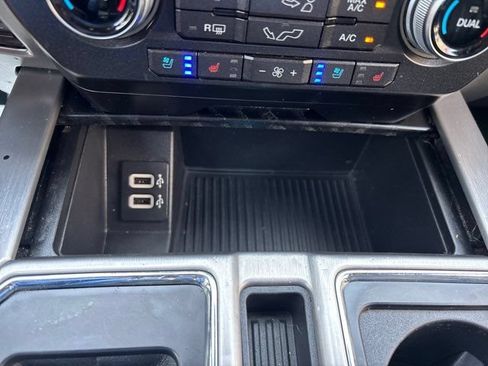 Used 2019 Ford F150 Platinum w/ Technology Package AWD/4WD image 47