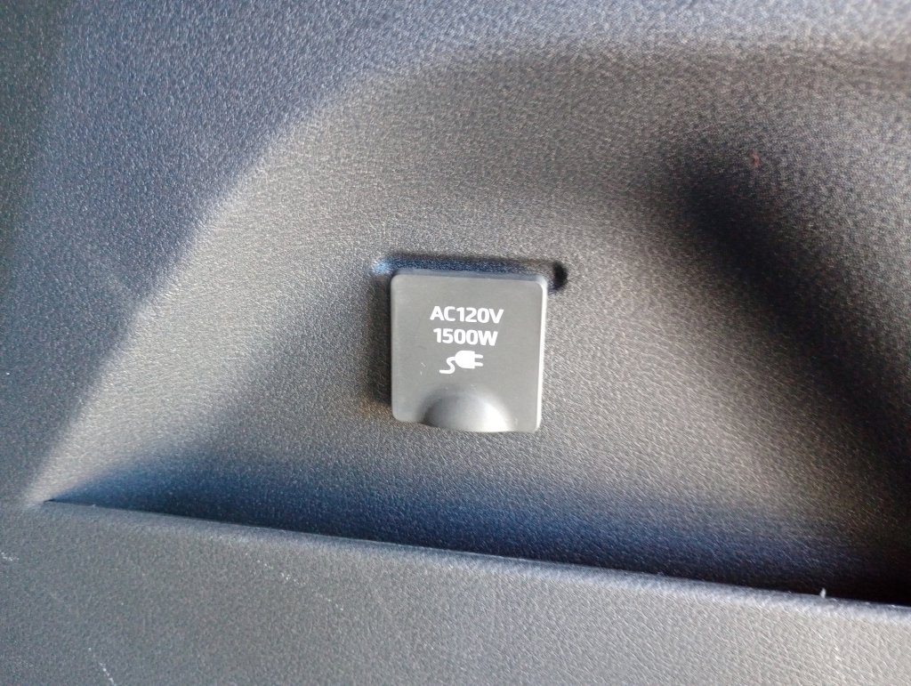 Used 2026 Toyota Sienna Platinum AWD/4WD image 42
