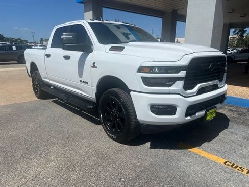 Used 2025 RAM 2500 Lone Star AWD/4WD image 2