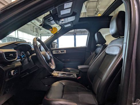 Used 2022 Ford Explorer ST-Line w/ Class IV Trailer Tow Package AWD/4WD image 15