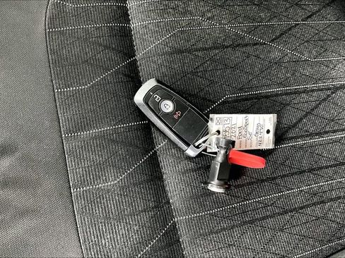 Used 2021 Ford EcoSport SE image 10