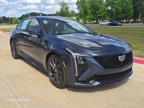 New 2026 Cadillac CT5 V RWD image 7