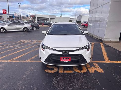 Used 2024 Toyota Corolla LE FWD image 8