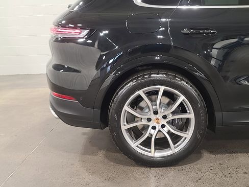 New 2026 Porsche Cayenne image 36