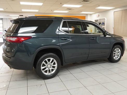 Used 2020 Chevrolet Traverse LT FWD image 12