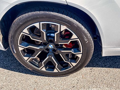 Certified 2025 BMW X3 xDrive30i w/ M Sport Package image 11