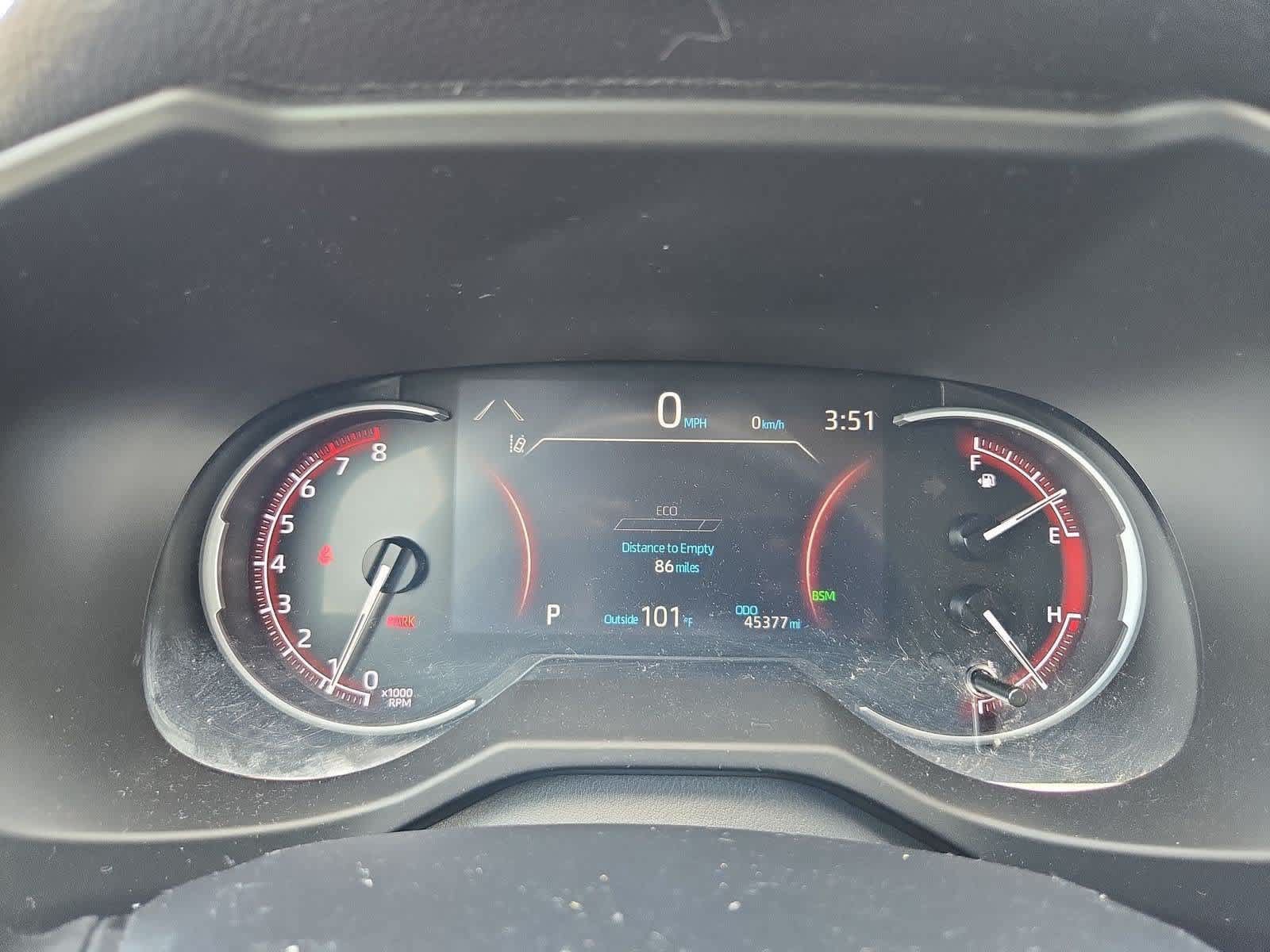 Used 2024 Toyota RAV4 XLE FWD image 29