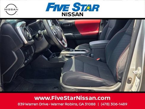 Used 2023 Toyota Tacoma SR5 w/ Technology Package AWD/4WD image 5