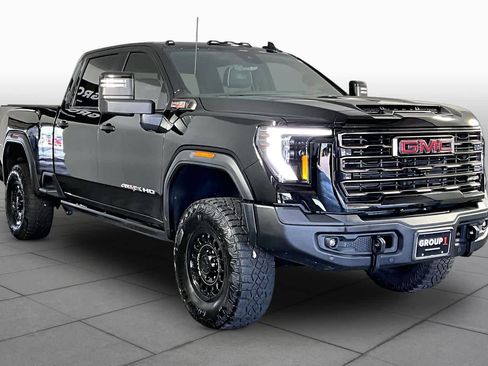 Used 2025 GMC Sierra 2500 AT4X w/ AT4X AEV Edition AWD/4WD image 3
